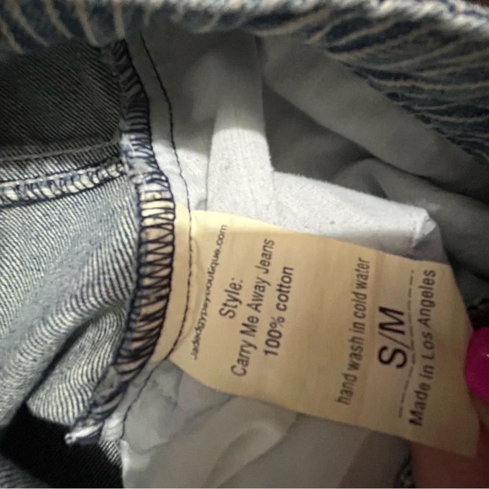 Jaded Gypsy Women's Relaxed Patchwork Denim Jeans in Blue with Cream Accents - Picture 9 of 9